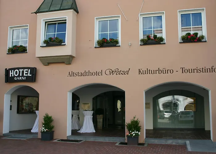 מלון Altstadthotel Wetzel Mühldorf